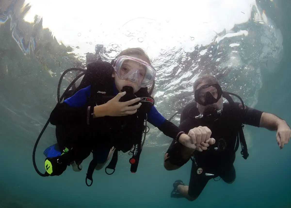 Estudiantes de buceo